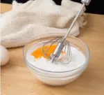 Hands-Free Rotating Whisk for Effortless Mixing - Image 6