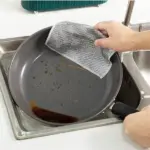 Effortless Cleaning with the All-Purpose Wire Dishwashing Rag - Image 7
